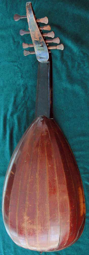 Lute by Johann Christian Hoffmann, back view